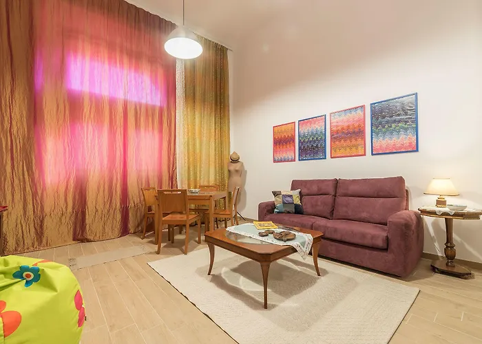 Guesthost - Monti Artistic Flat *