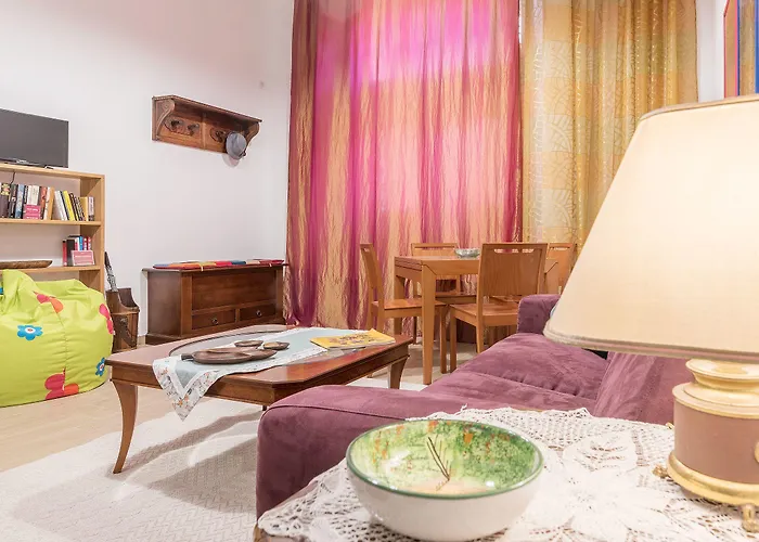 Apartment Guesthost - Monti Artistic Flat *
