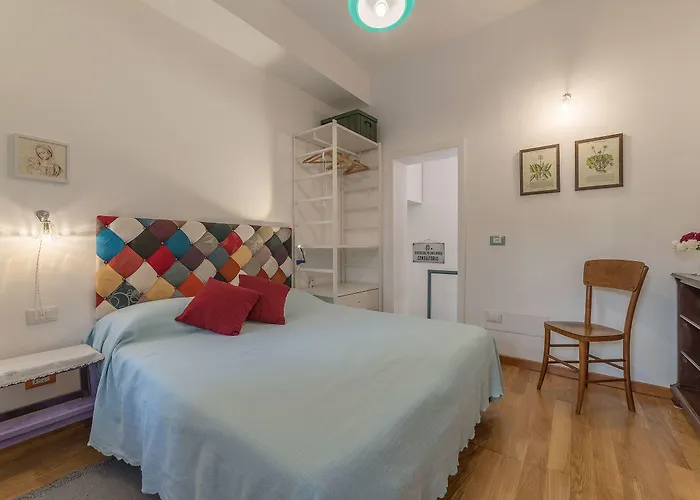 Apartment Guesthost - Monti Artistic Flat *
