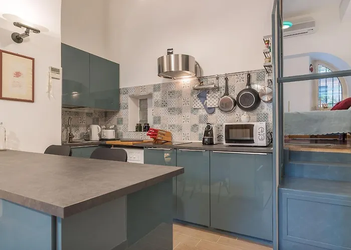 Guesthost - Monti Artistic Flat *