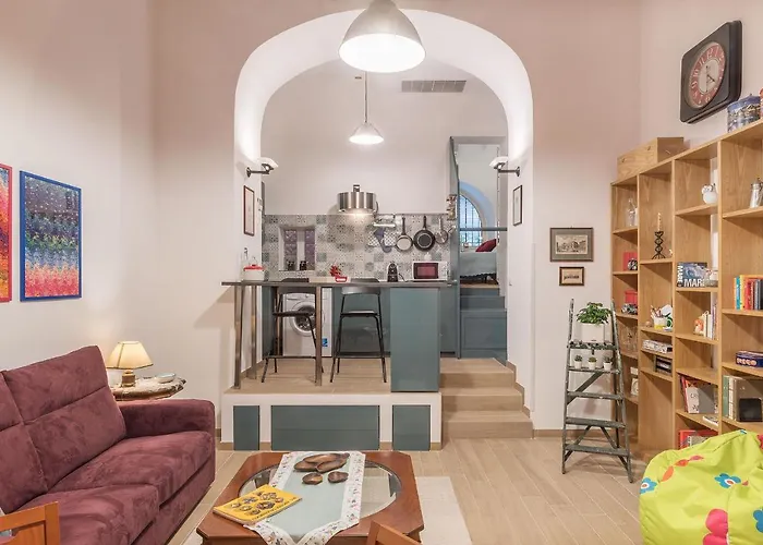 Guesthost - Monti Artistic Flat * Rom